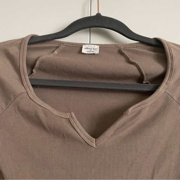 Aritzia Wilfred Notch Neck Body Suit - Picture 3 of 5